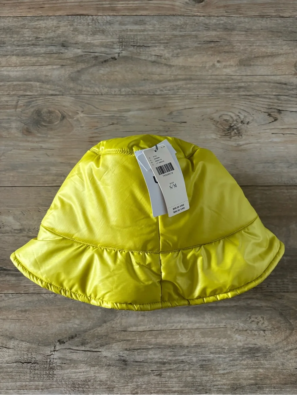 NWT UGG AW Quilted Bucket Hat In Yellow